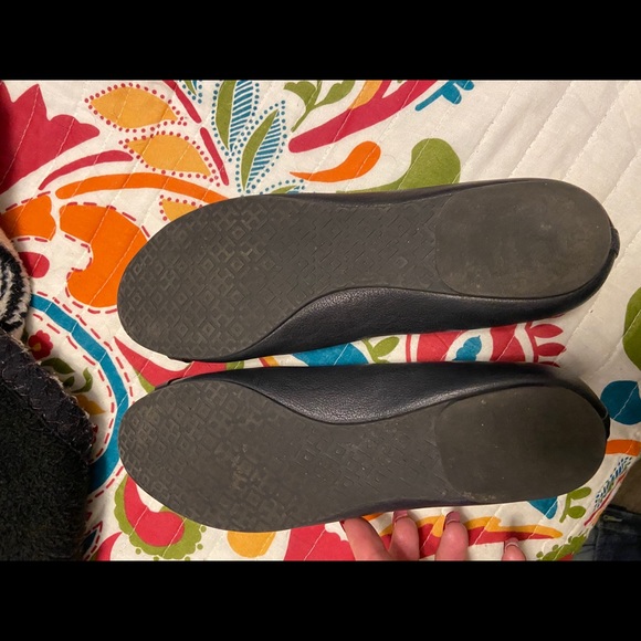 Tory Burch Navy Flats UEC - Picture 12 of 12